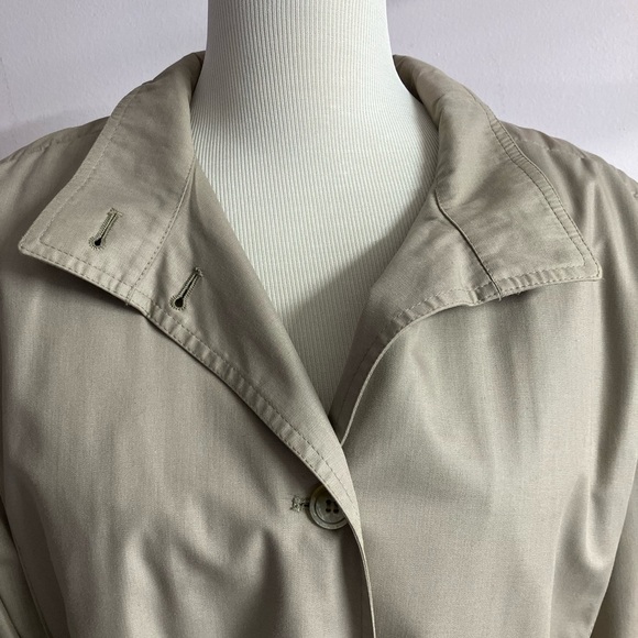 London Fog “Thinsulate” Women’s Trench Coat, 14 P, Khaki, Removable Liner - Picture 6 of 13